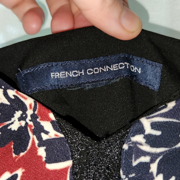 Beautiful knee length dress from French Connection - Picture 7 of 10